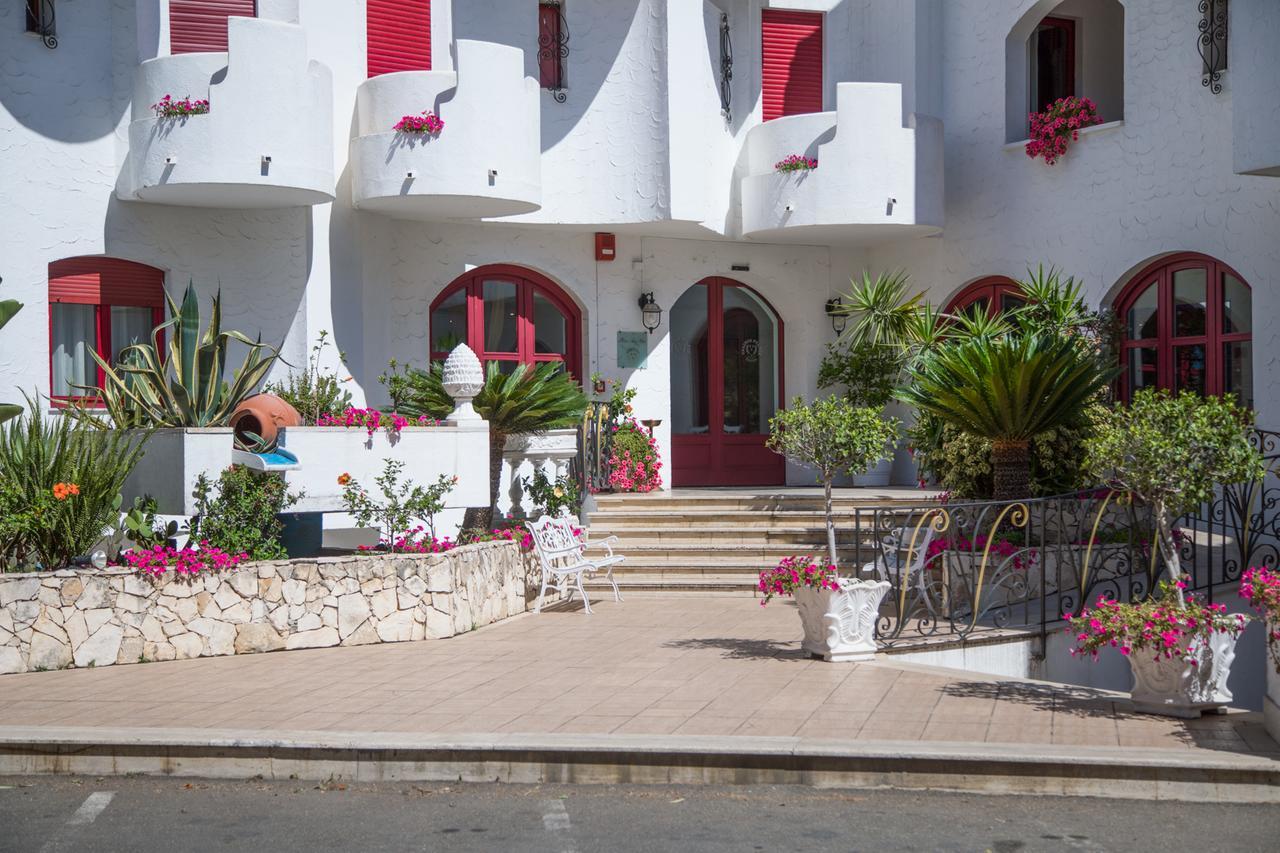 Assinos Palace Hotel Giardini Naxos Exterior foto